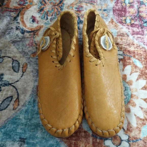 Handmade Buffalo Hide Deer Skin Suede Cherokee Moccasins Women's Size 6 - Picture 2 of 10